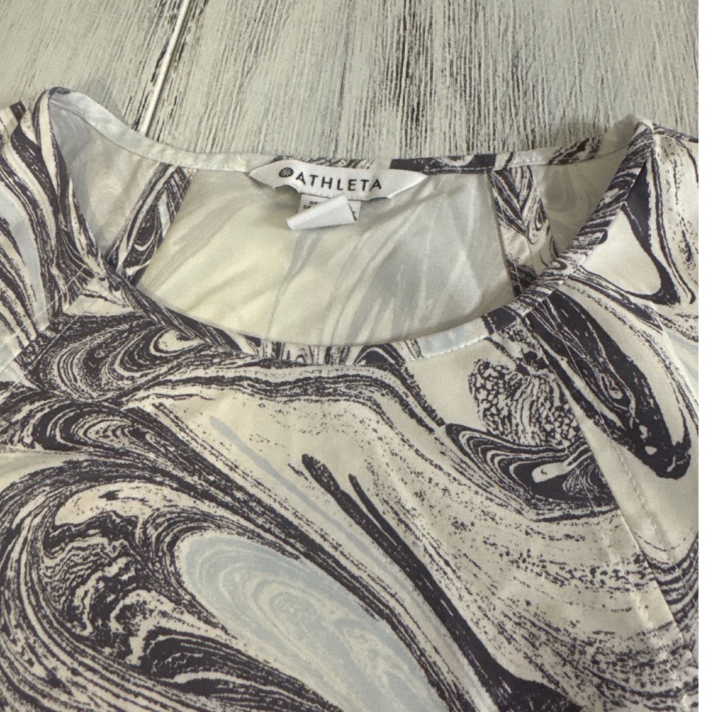 Athleta Refined Zephyr Tank Small Black White Marble Swirl Sleeveless Top